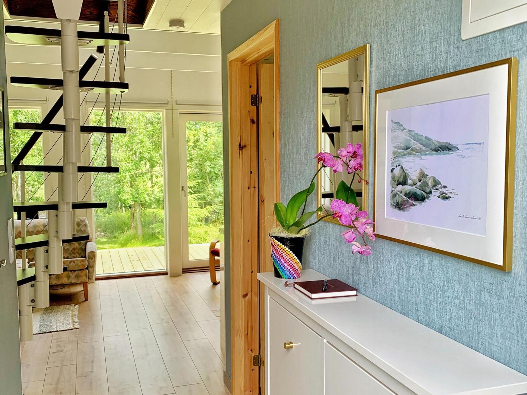 The Blomsholm Cabin - Load Your Electric Car Strömstad Esterno foto